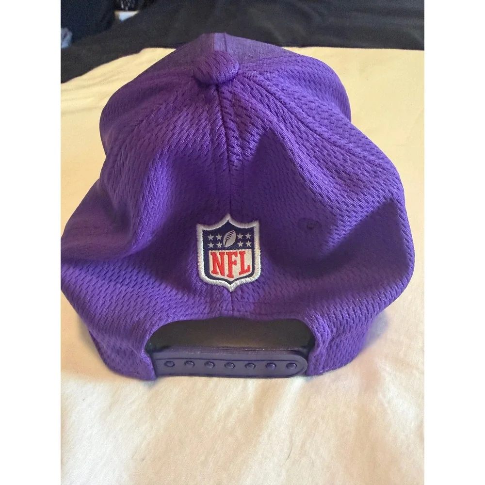 New Era Minnesota Vikings NFL Youth 9FORTY Snapback‎ Hat Purple Norseman Logo